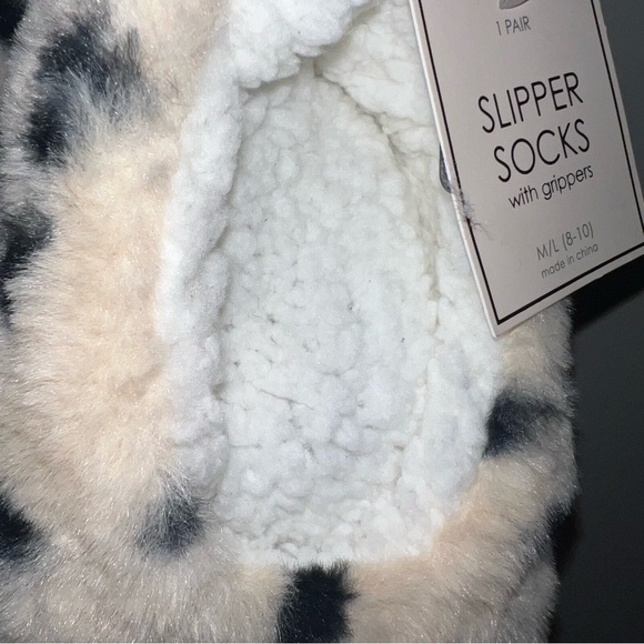 Target Leopard Print Slipper Socks - Picture 5 of 7